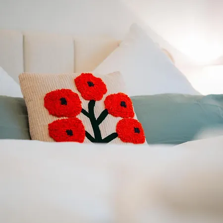 Hidden Tiny Near Center & The Mosel River Appartement