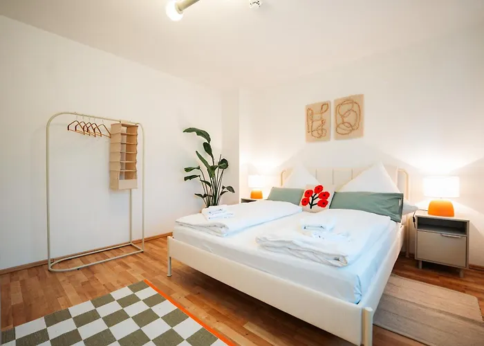 Hidden Tiny Near Center & The Mosel River Apartamento